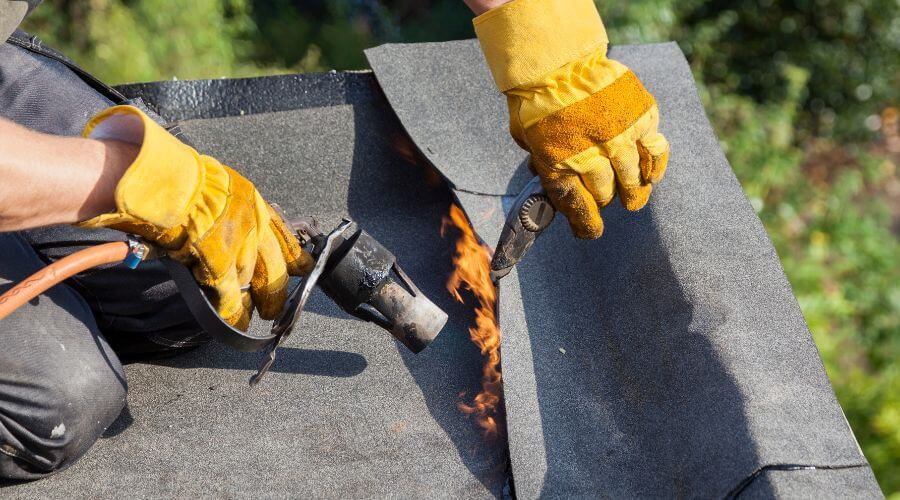 Professional gutter cleaning in Lakeland, LA